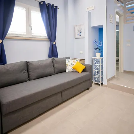Al Chiaro Di Luna Bed & Breakfast 3*